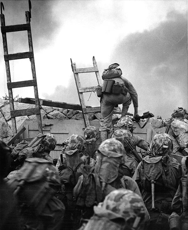 Amerikaanse mariniers stormen aan land in de slag van Incheon